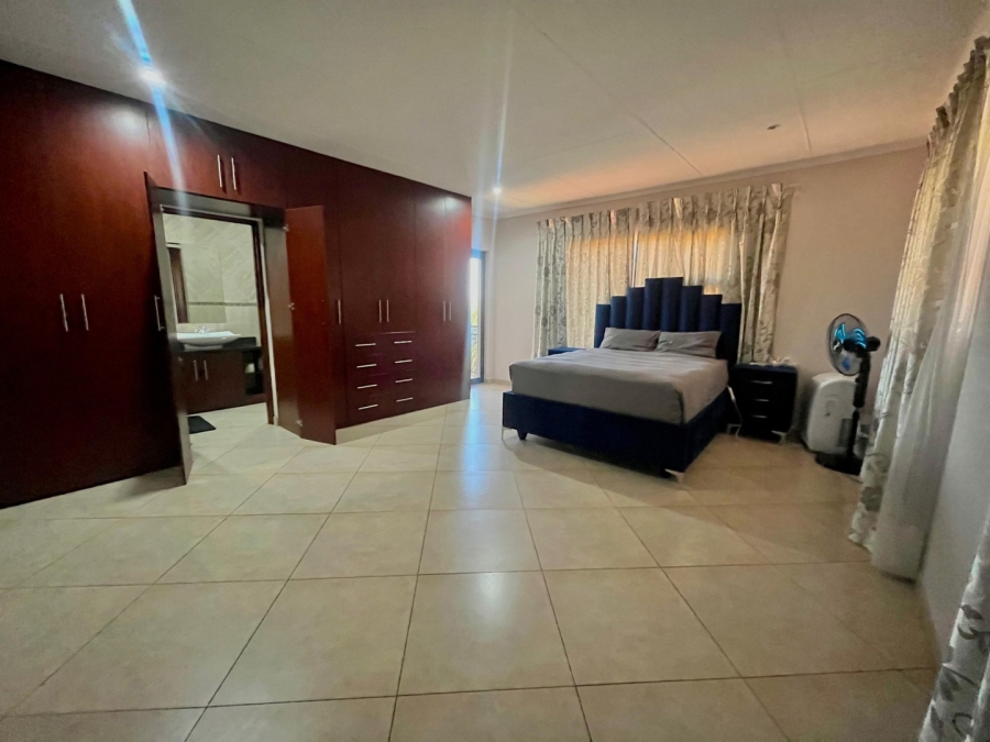 To Let 4 Bedroom Property for Rent in Cashan North West